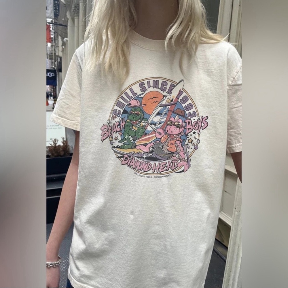 Brandy melville Penelope chill since beach boys top